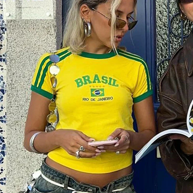 Camiseta Crop Top Deportiva Retro Mujer Estampado Brasil