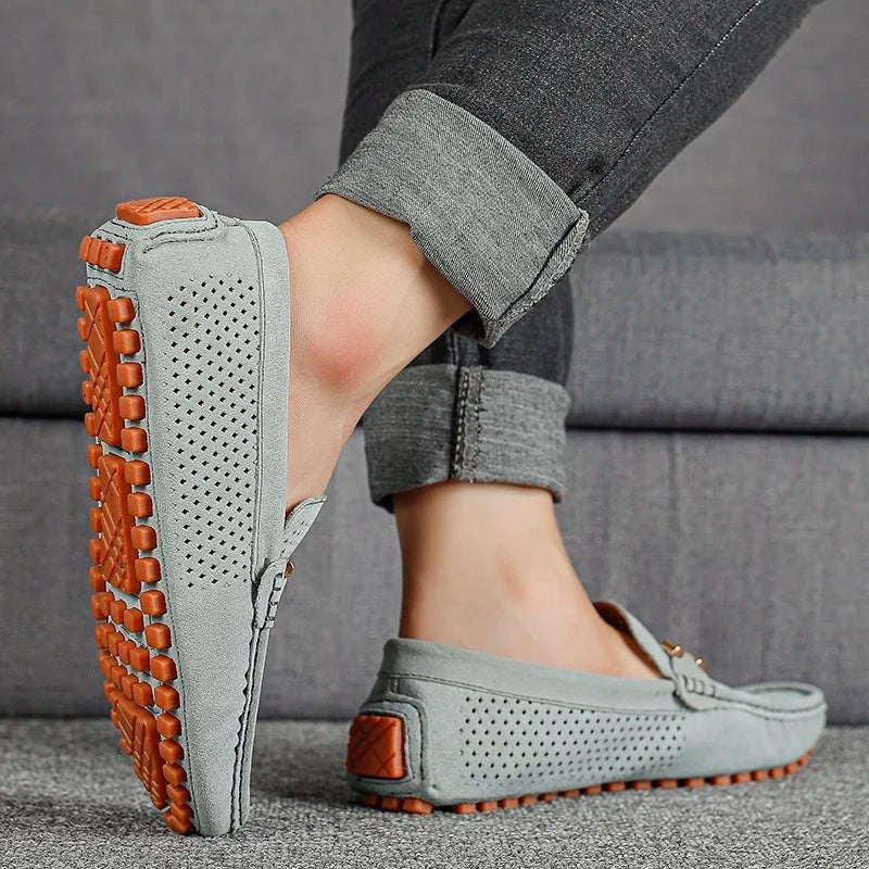 Mocasines de Ante Perforado Hombre Sin Cordones